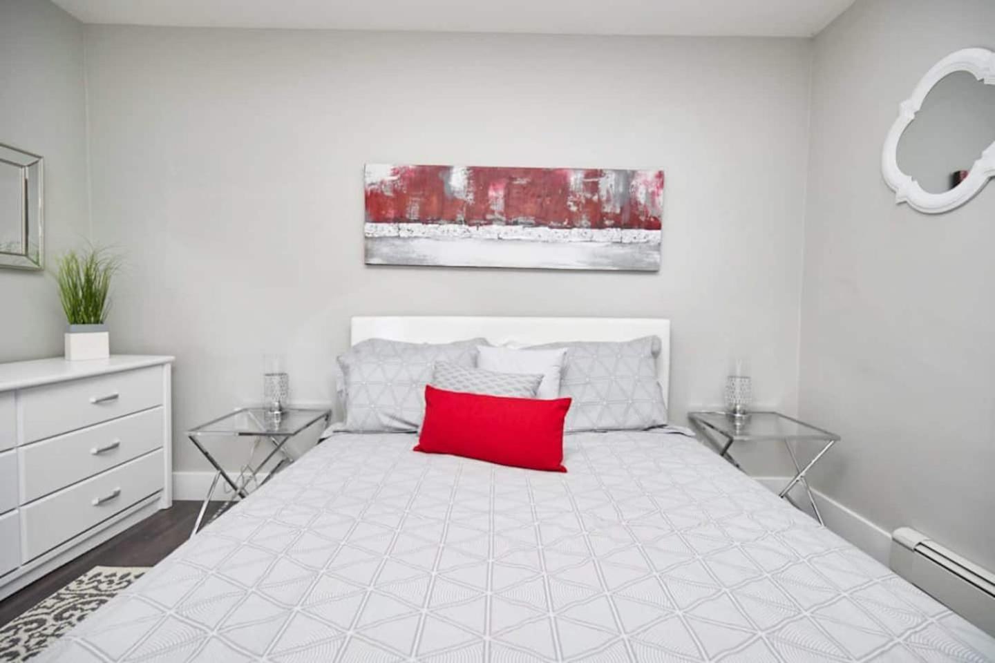 Clifton Hill Hideaway 2B -Two Bedroom Condo Niagara-vízesés Kültér fotó