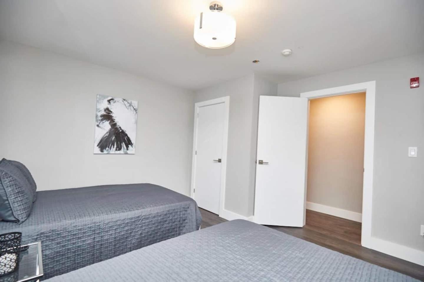 Clifton Hill Hideaway 2B -Two Bedroom Condo Niagara-vízesés Kültér fotó