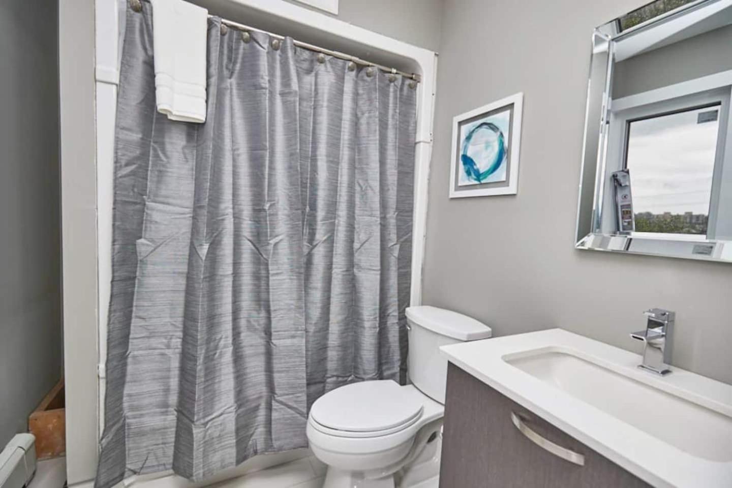 Clifton Hill Hideaway 2B -Two Bedroom Condo Niagara-vízesés Kültér fotó